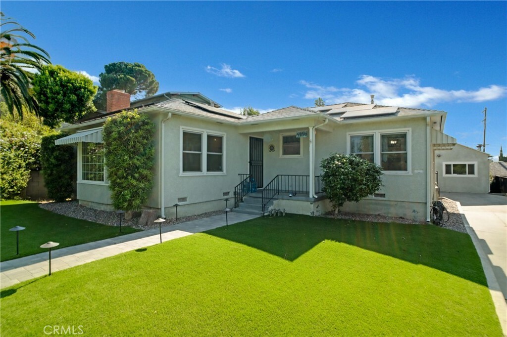 Property Photo: 5256 Ellenwood Place CA 90041