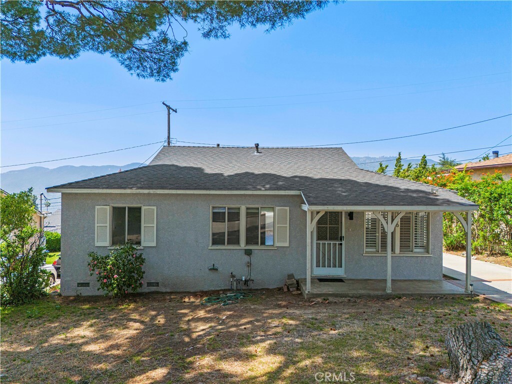 Property Photo: 3316 Burritt Way CA 91214