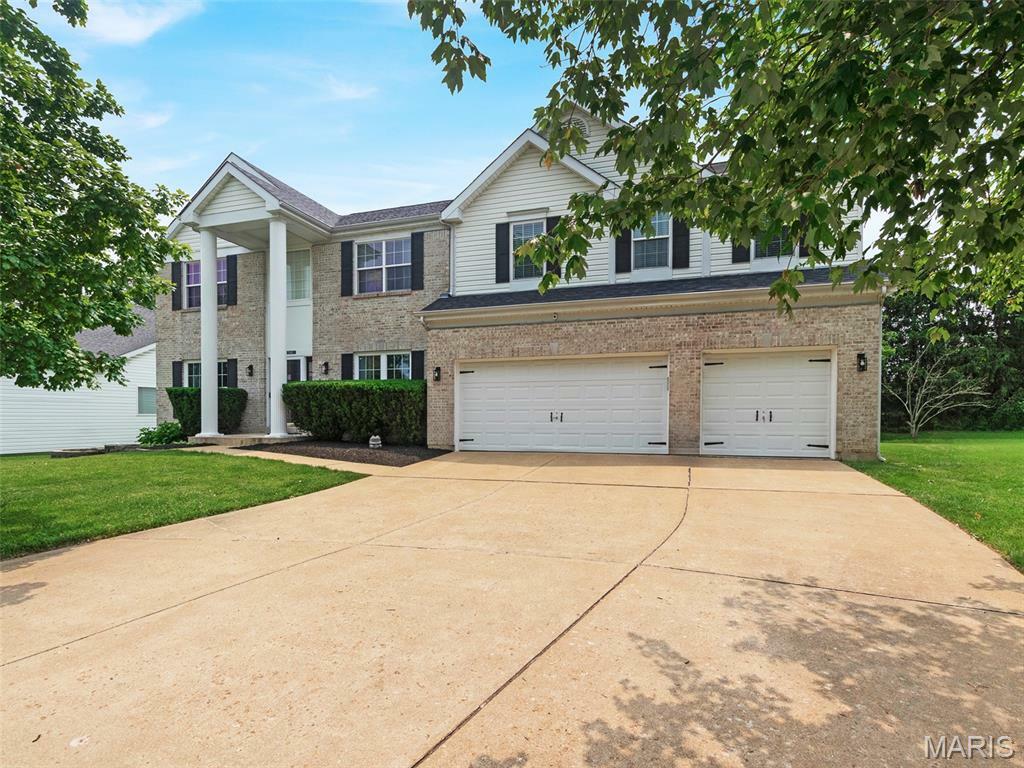 Property Photo: 1165 Nooning Tree Drive MO 63017