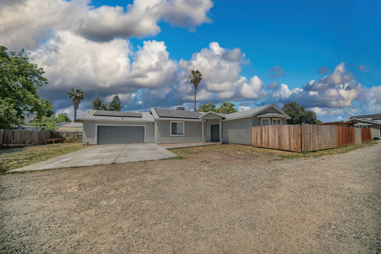 Property Photo: 1826 S B Street CA 95206