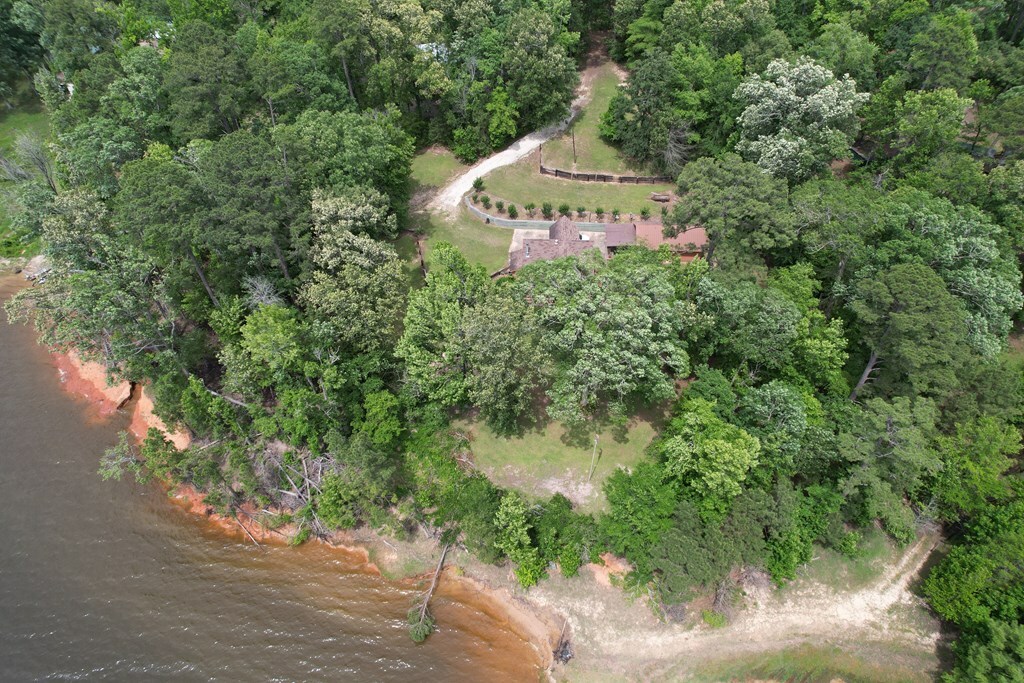 Property Photo: 183 Holly Circle TX 75944