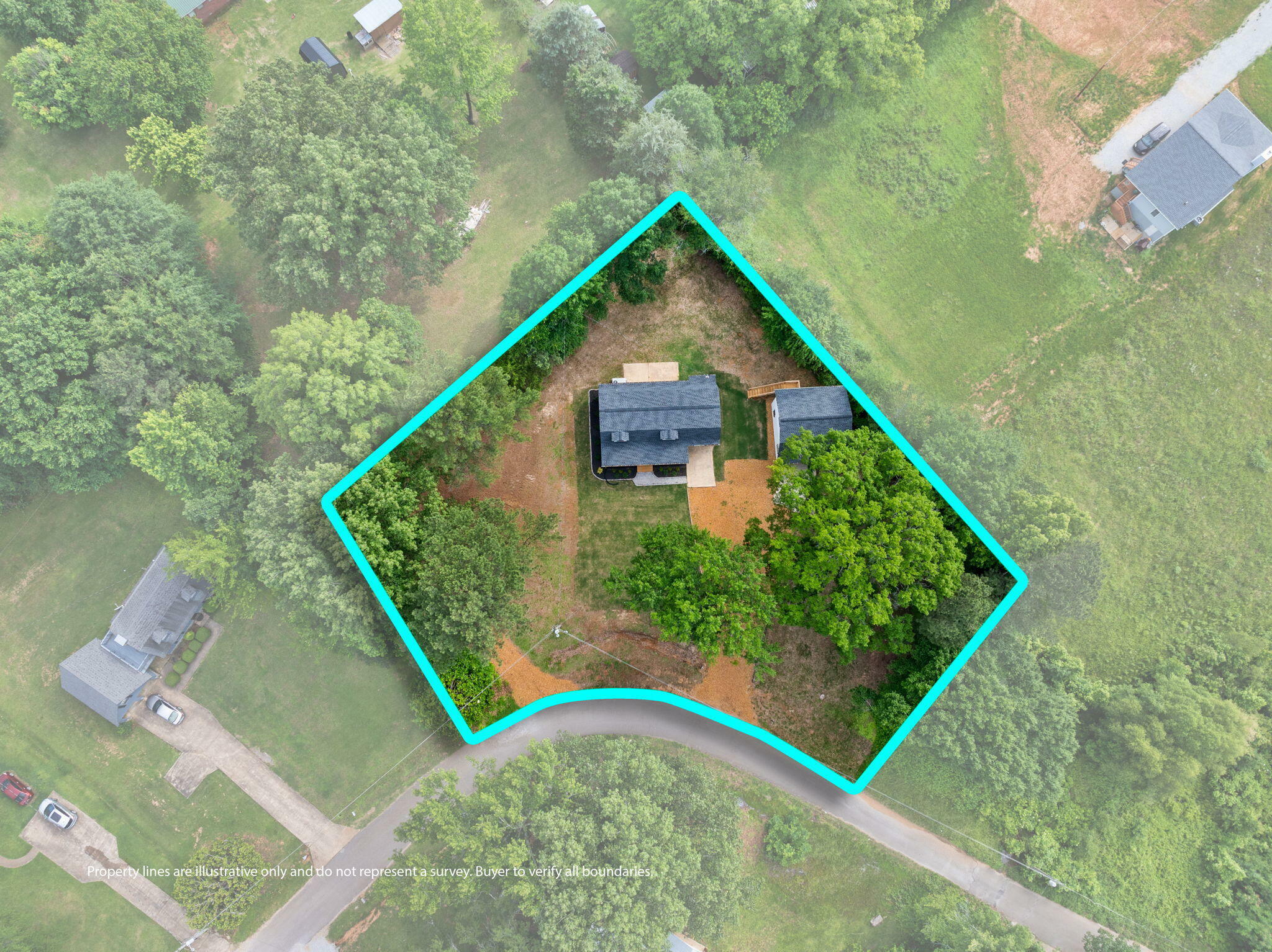 Property Photo: 16 County Road 111 MS 38834