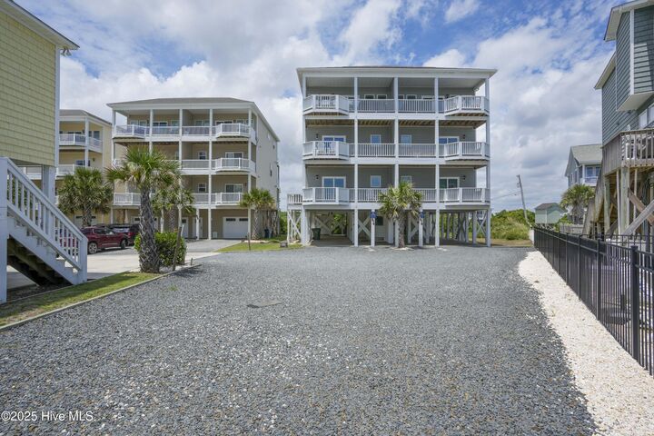 Property Photo:  878 Villas Drive  NC 28460 