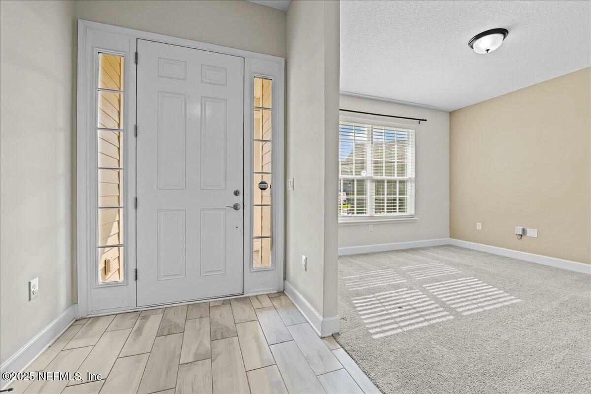 Property Photo: 27 Shady Lake Court FL 32095