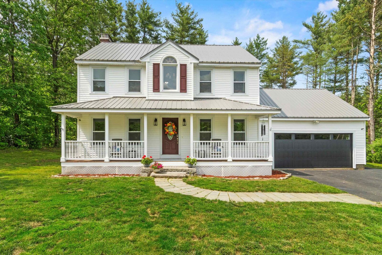 Property Photo:  16 Ches Mae Lane  NH 03055