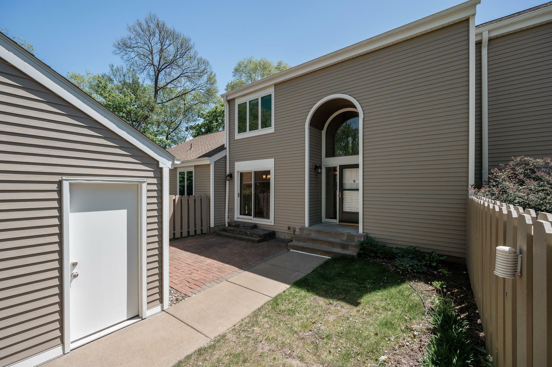 Property Photo:  1174 Saint Clair Avenue  MN 55105 