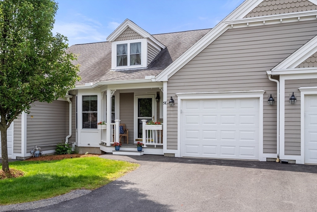 Property Photo:  5 Strawberry Ln E  MA 01749 