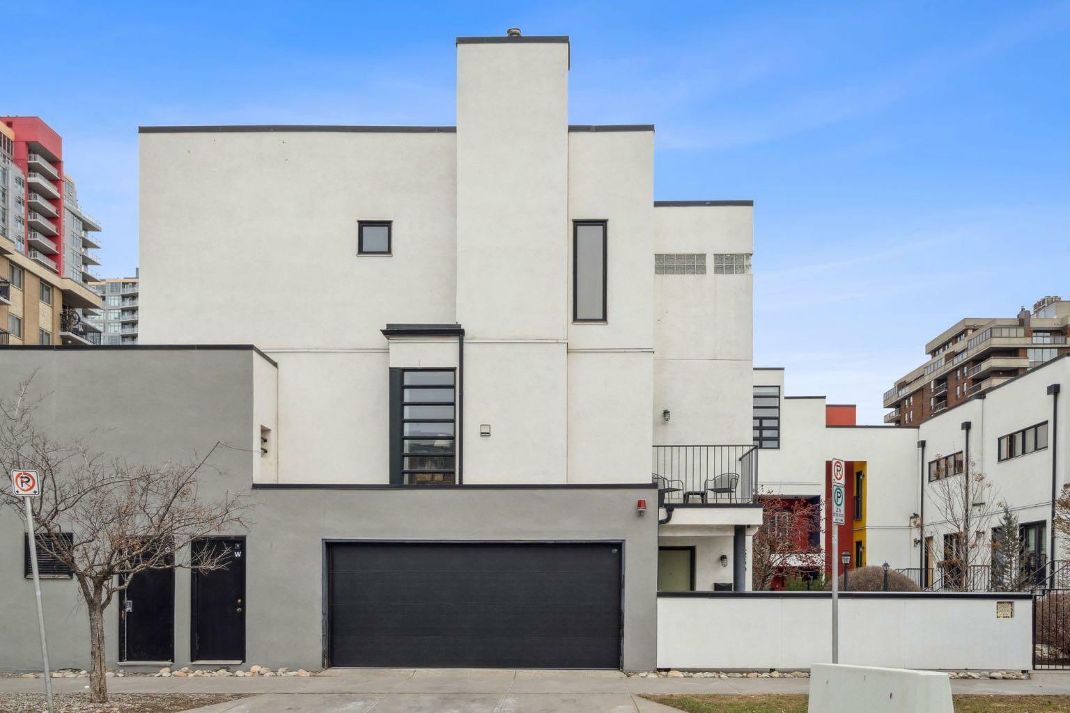 Property Photo: 1250 10 Street SW AB T2R 1P8