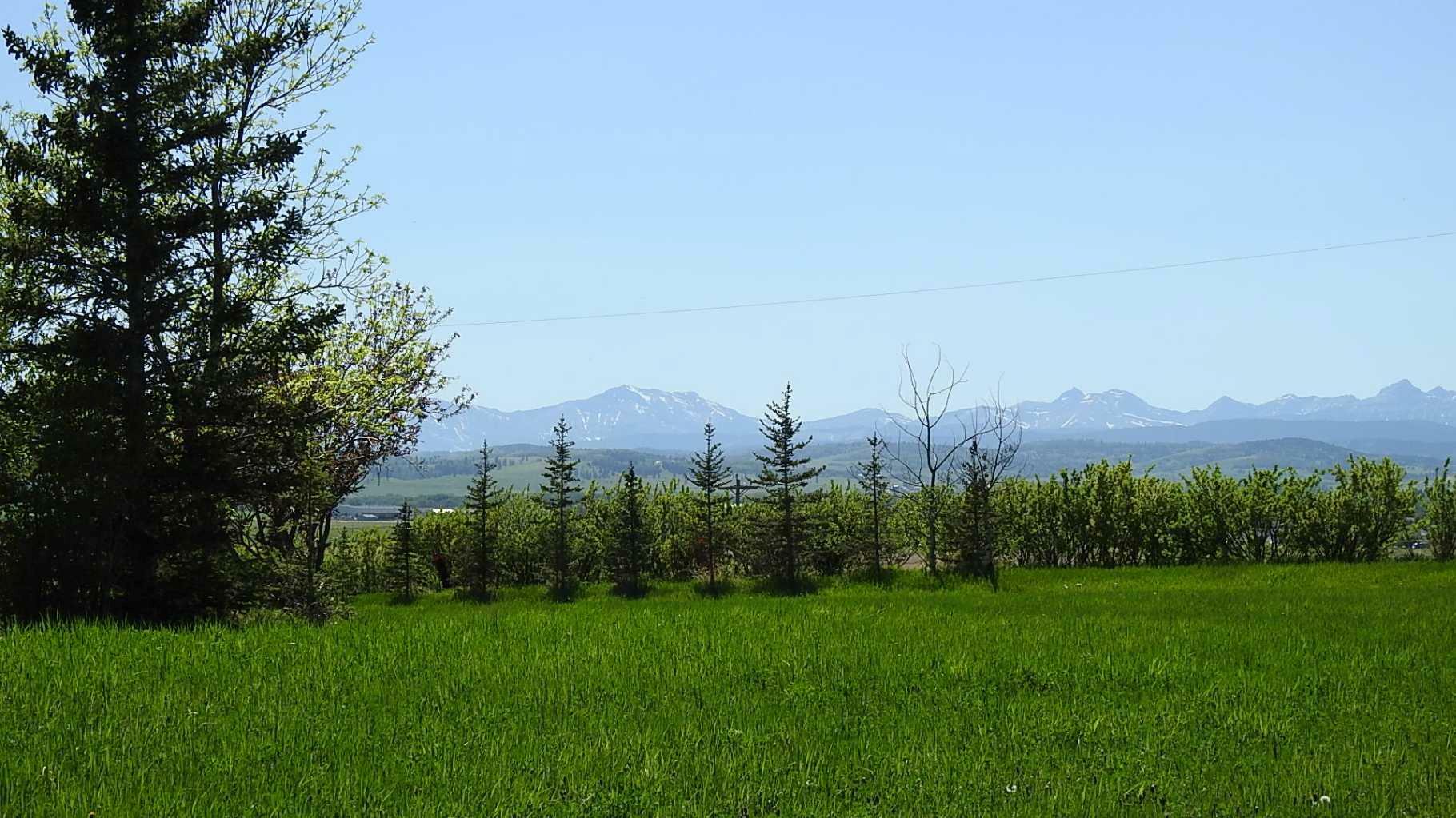 Property Photo: 128256 402 Avenue W AB T0L 0H0