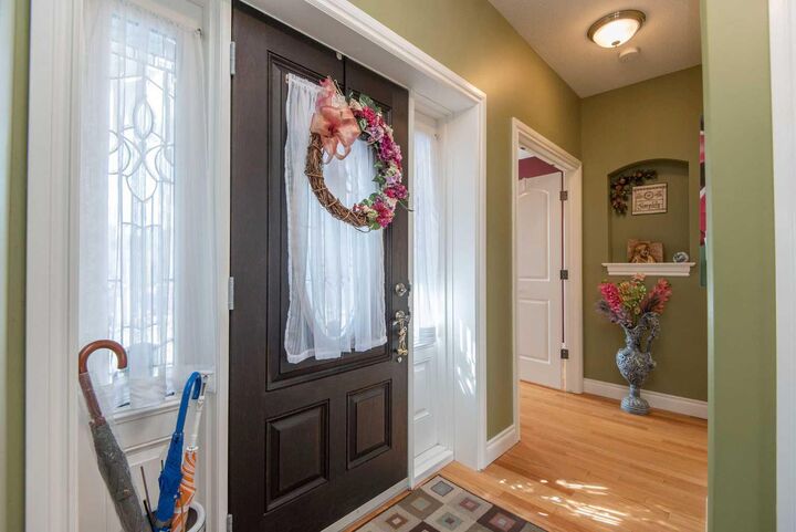 Property Photo: 107 Wyndham Crescent AB T4N 7G9