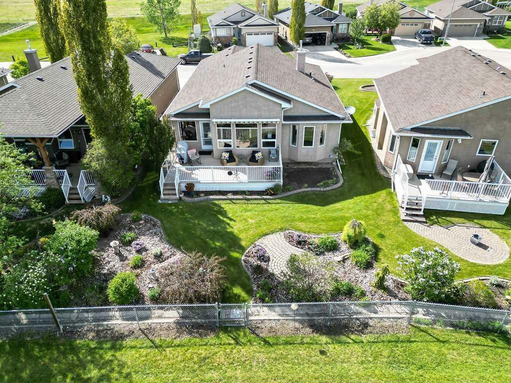 Property Photo: 442 Riverside Green NW AB T1V 1M5