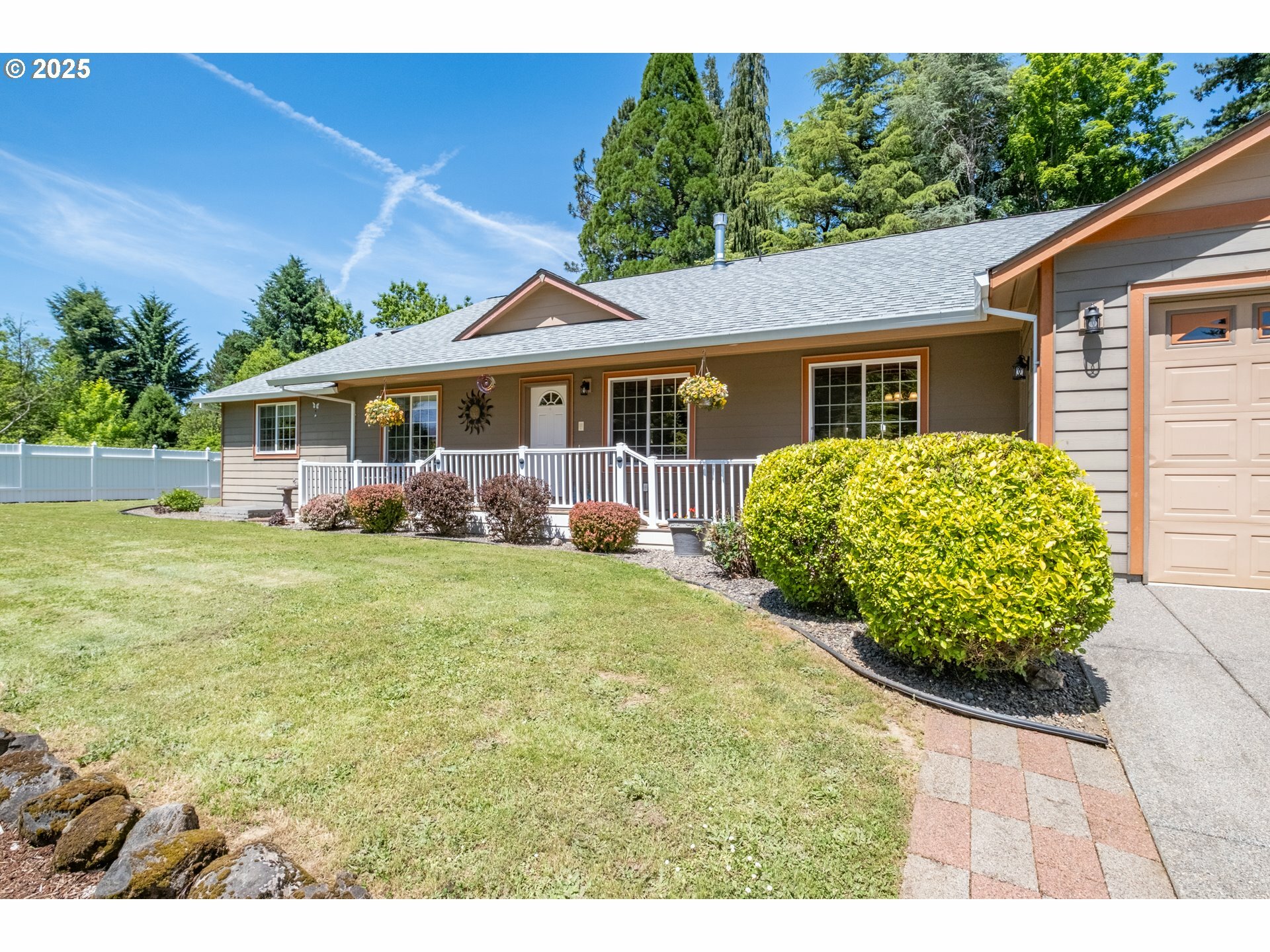Property Photo: 58348 Ross Rd OR 97053