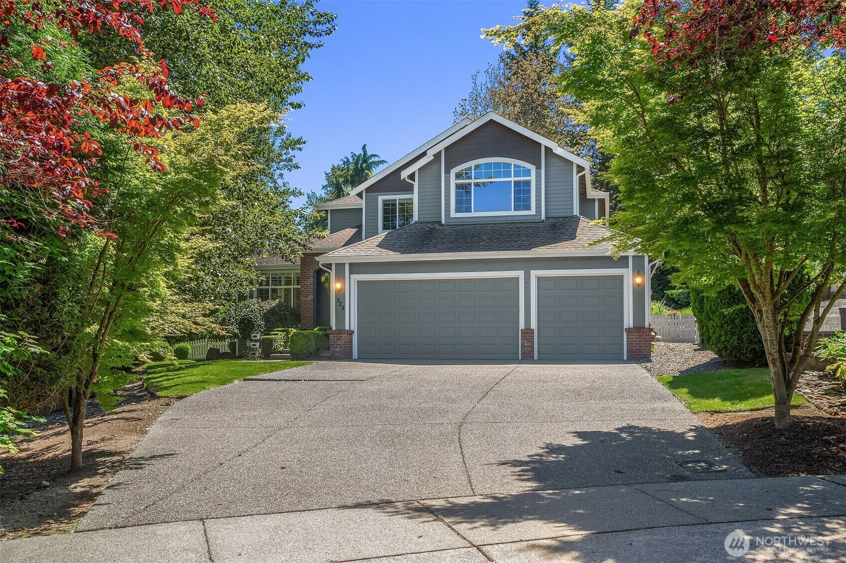 Property Photo: 328 210th Street SE WA 98021