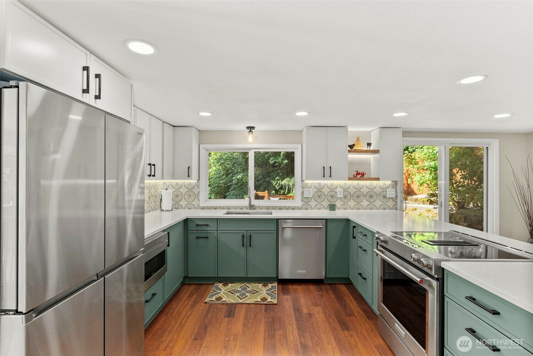 Property Photo: 709 Z Street SE WA 98501