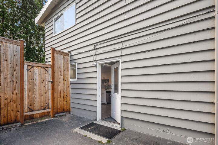 Property Photo:  18312  73rd Avenue W  WA 98026 