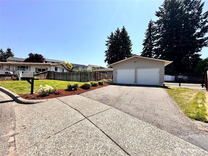 Property Photo:  2116 E 65th Street  WA 98404 