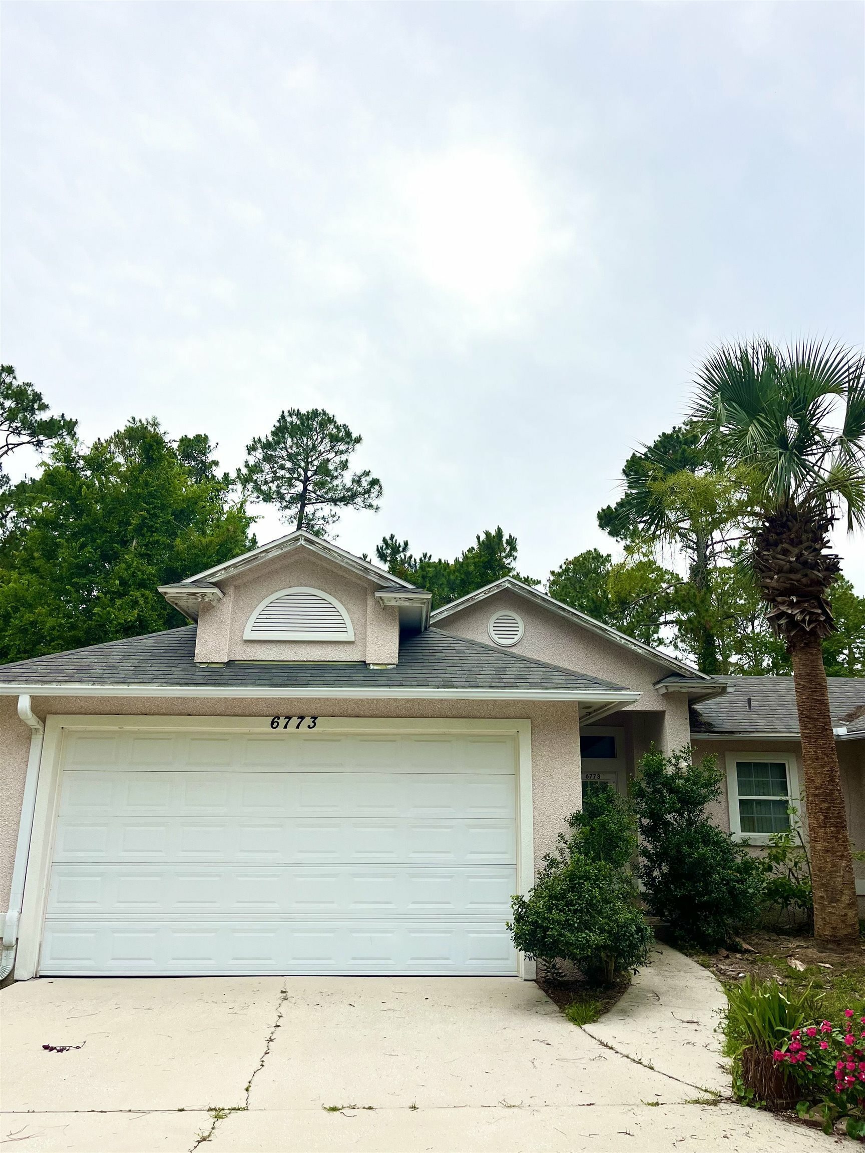Property Photo: 6773 Veronica Court FL 32086