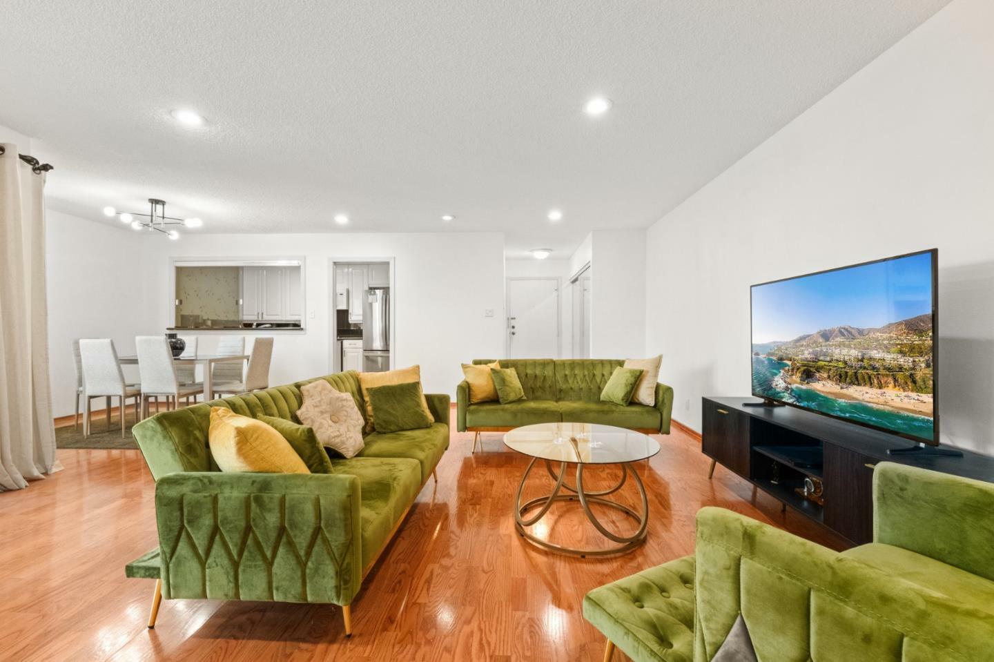 Property Photo: 845 North Humboldt Street 304 CA 94401