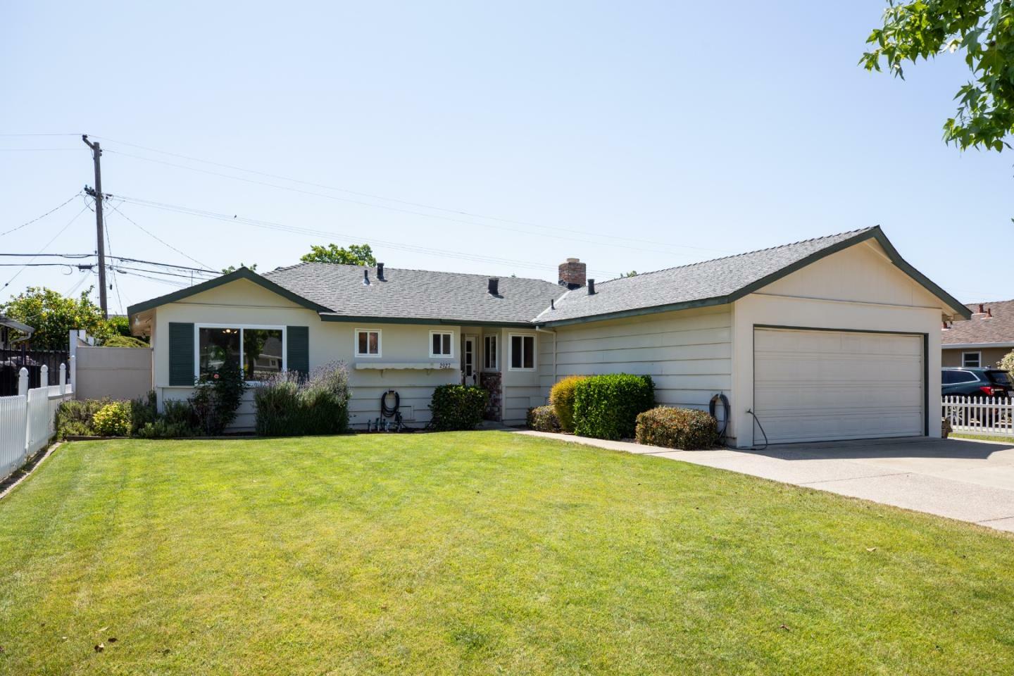 Property Photo: 2927 La Jolla Avenue CA 95124