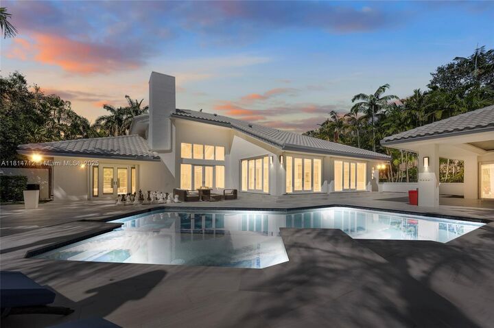 Property Photo:  2805 Hackney Rd  FL 33331 