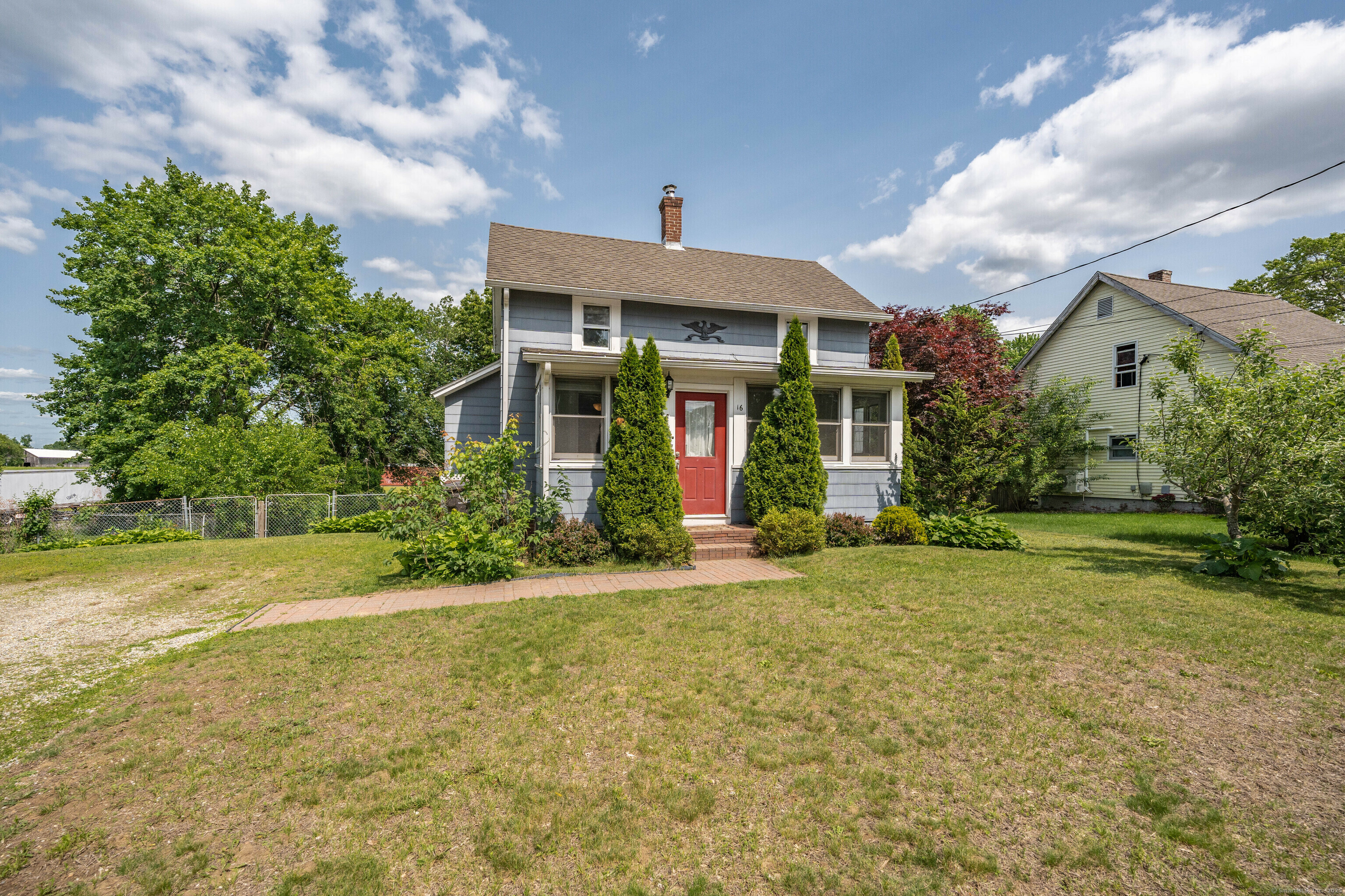 Property Photo: 16 Grove Street CT 06082