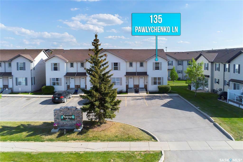 Property Photo: 135 Pawlychenko Lane 1 SK S7V 1J8