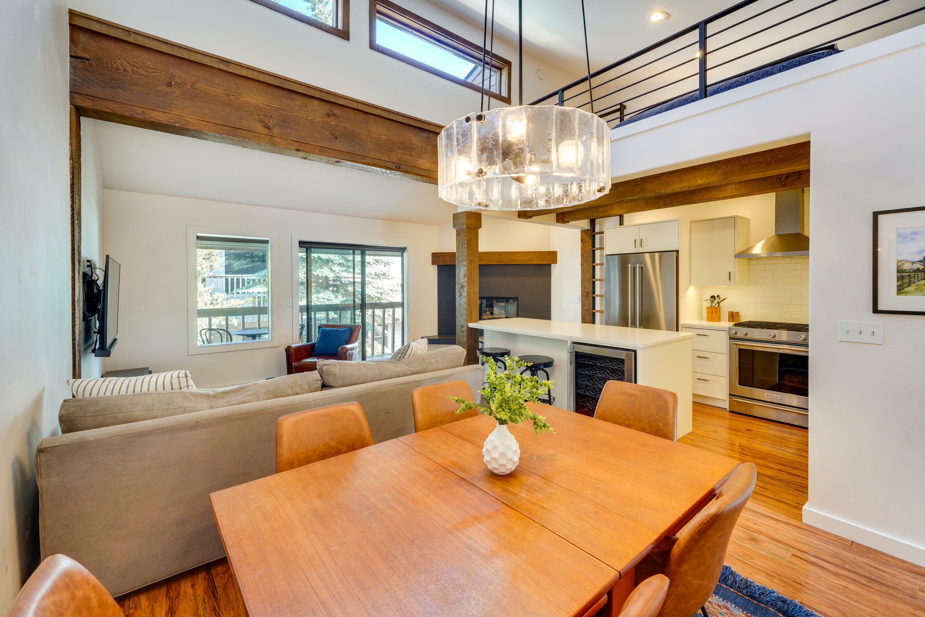 Property Photo: 271 S 2nd Ave F ID 83340