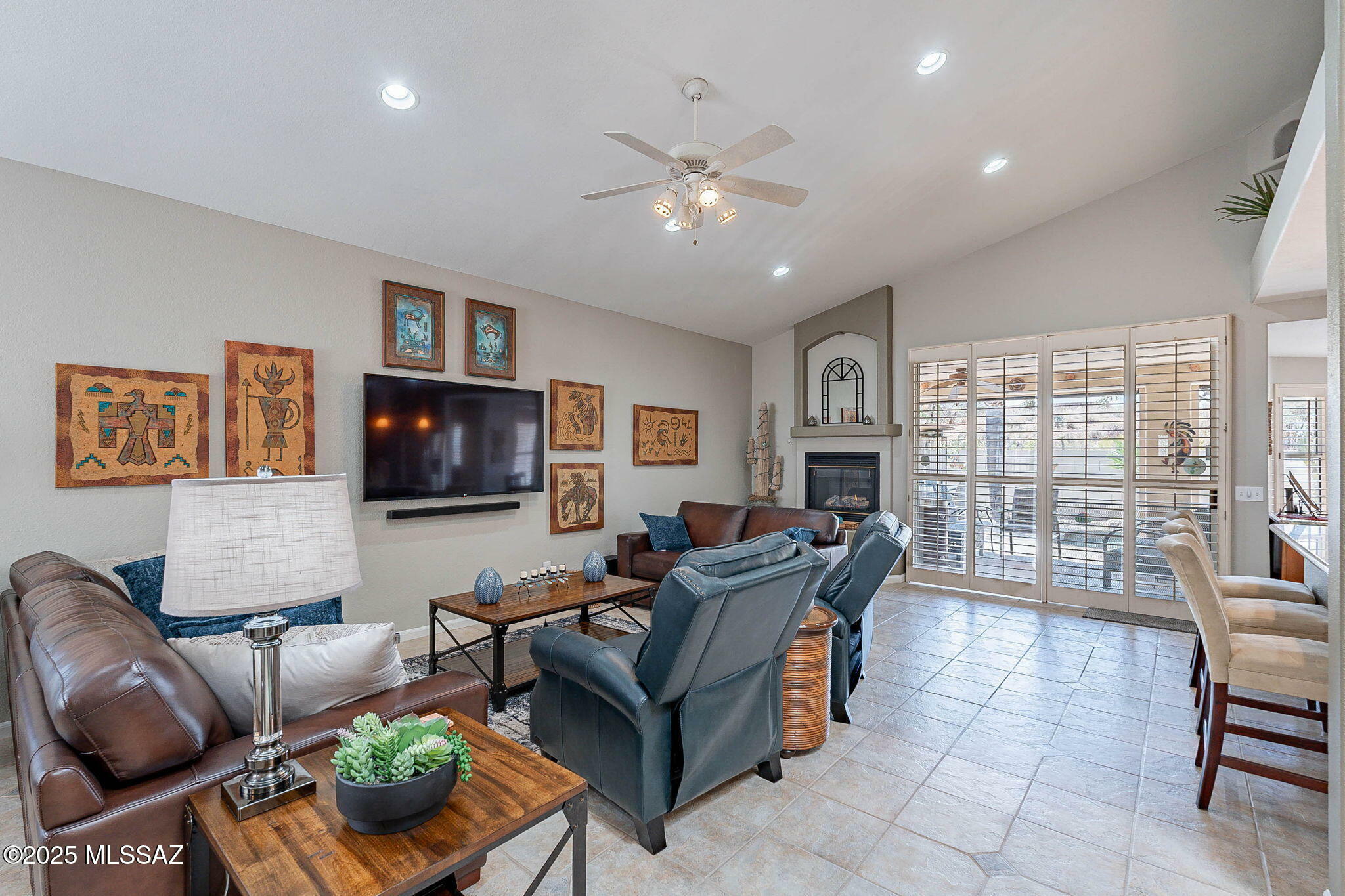 Property Photo: 37730 S Silverwood Drive AZ 85739