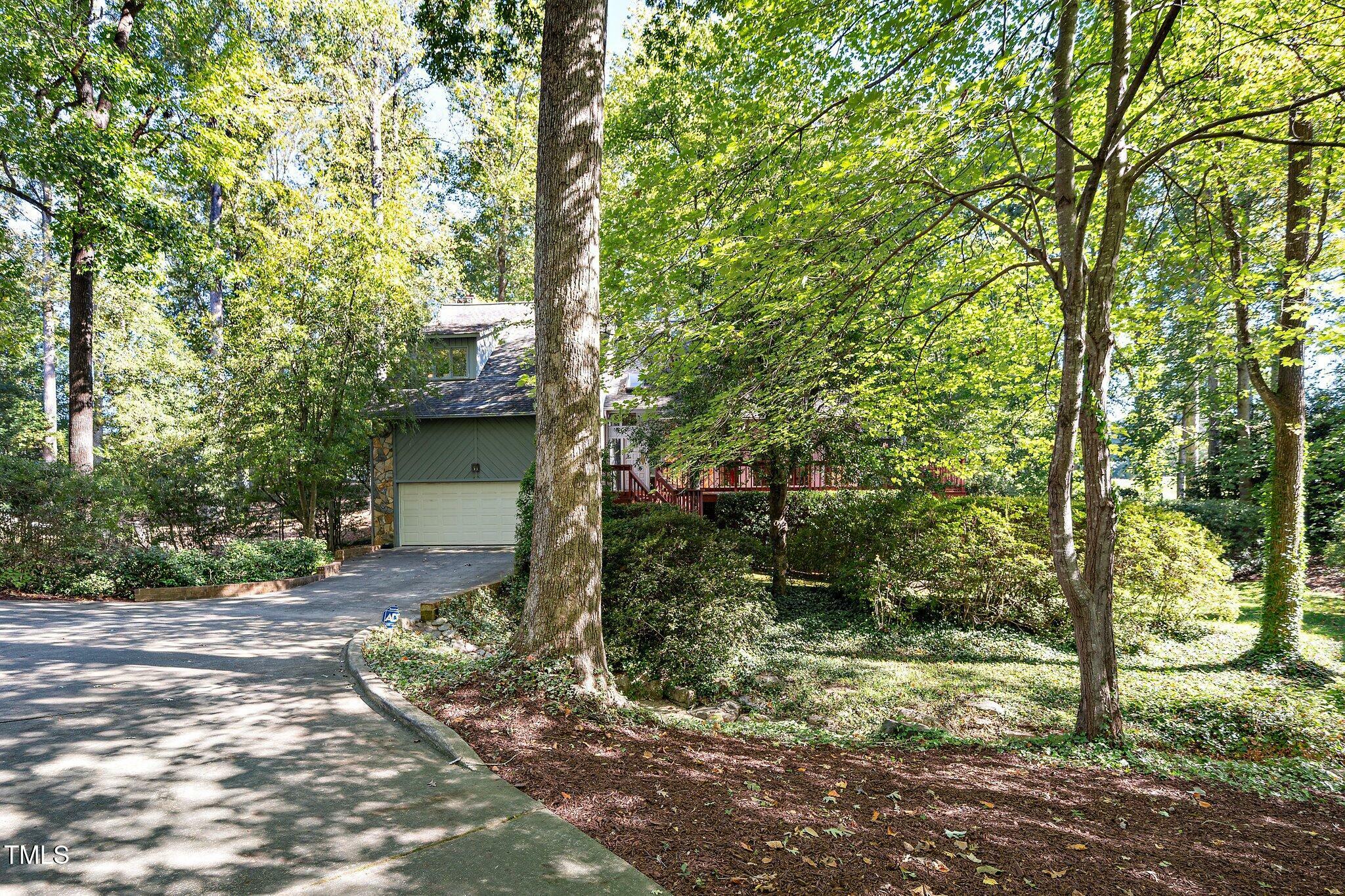 Property Photo: 403 Rutherglen Drive NC 27511