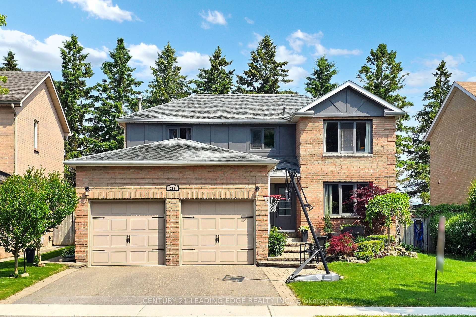 213 McCaffrey Road  Newmarket ON L3X 1K1 photo
