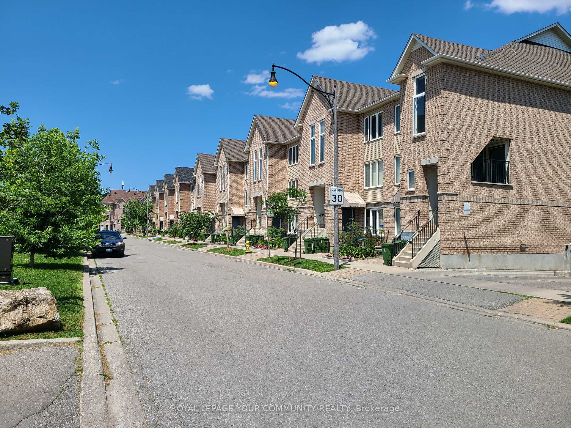 Property Photo: 130 Vanderhoof Avenue 101 ON M4G 4J8