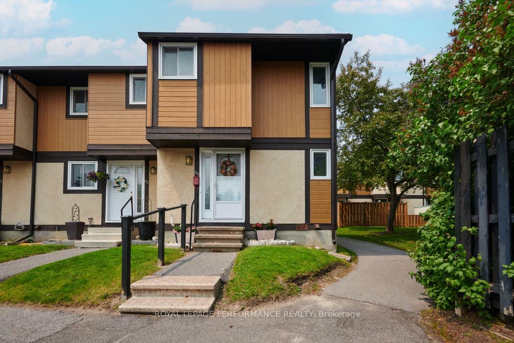Property Photo: 3344 Uplands Drive 61 ON K1V 9R9