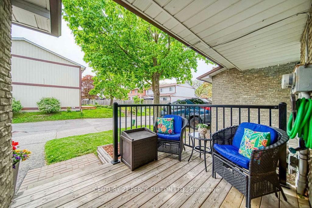 Property Photo: 540 Dorchester Drive 38 ON L1J 6M5