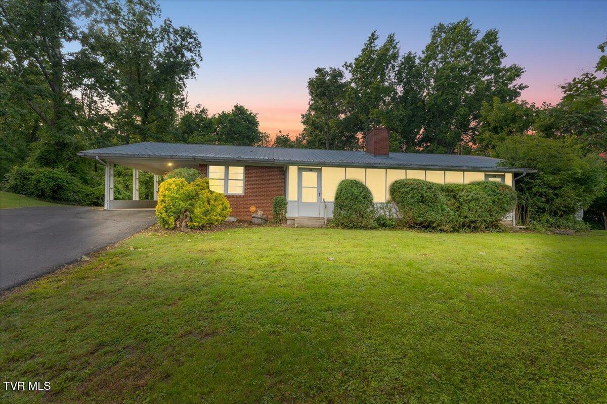 Property Photo: 104 & 106 Hickory Drive TN 37745