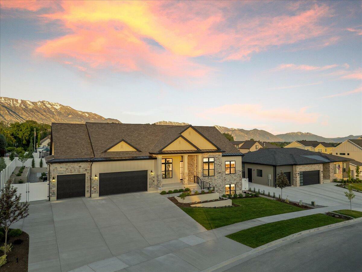 Property Photo: 812 N 780 W St UT 84003