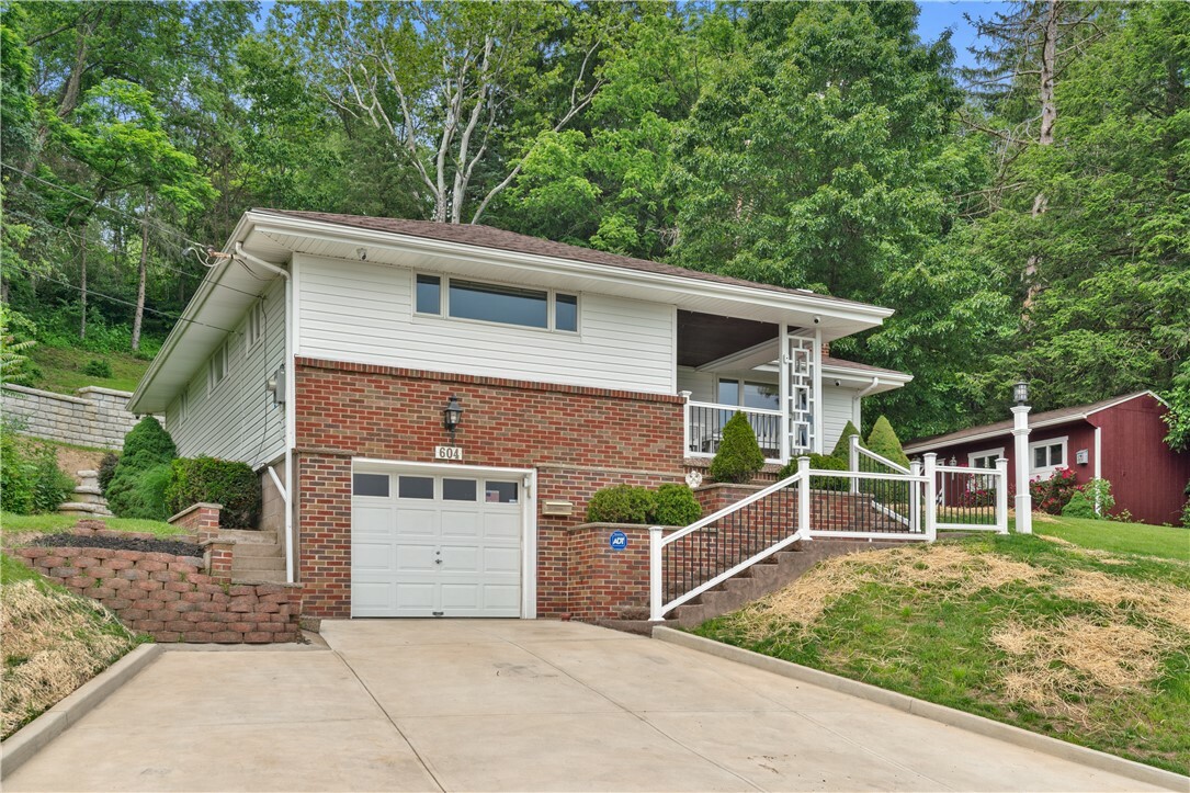 Property Photo: 604 Clawson Ave PA 15697