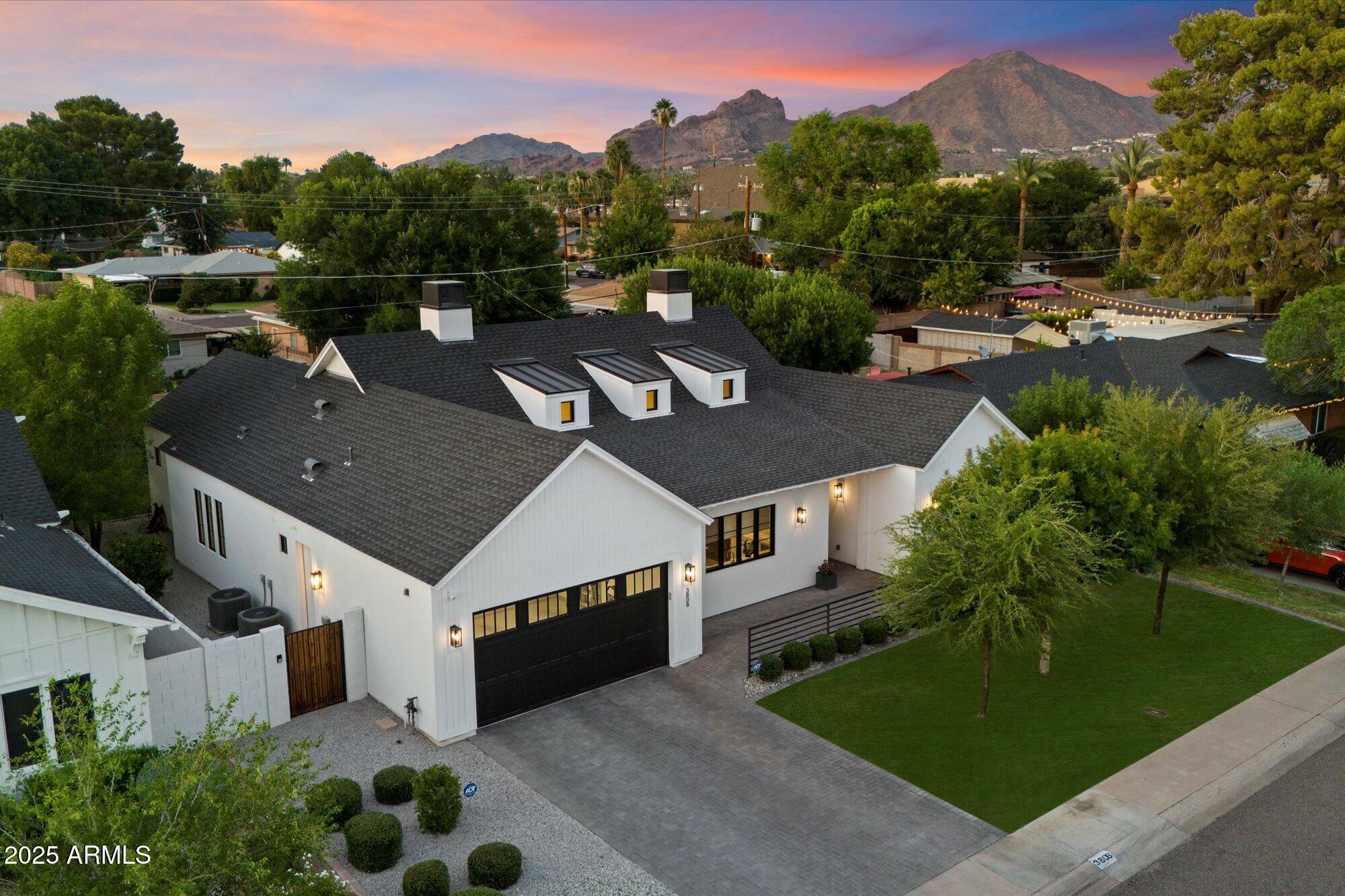 Property Photo: 3808 E Fairmount Avenue AZ 85018