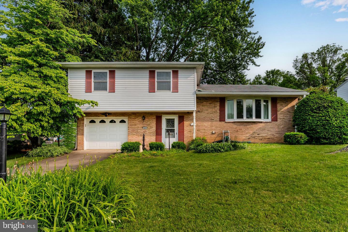 325 Somerset Drive  Camp Hill PA 17011 photo