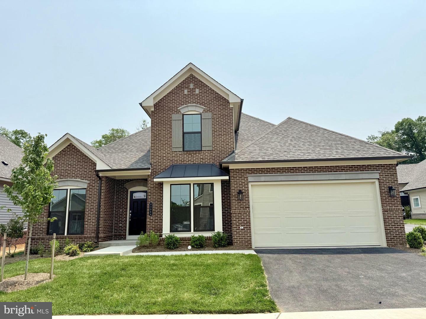 Property Photo: 43089 Greeley Square VA 20148