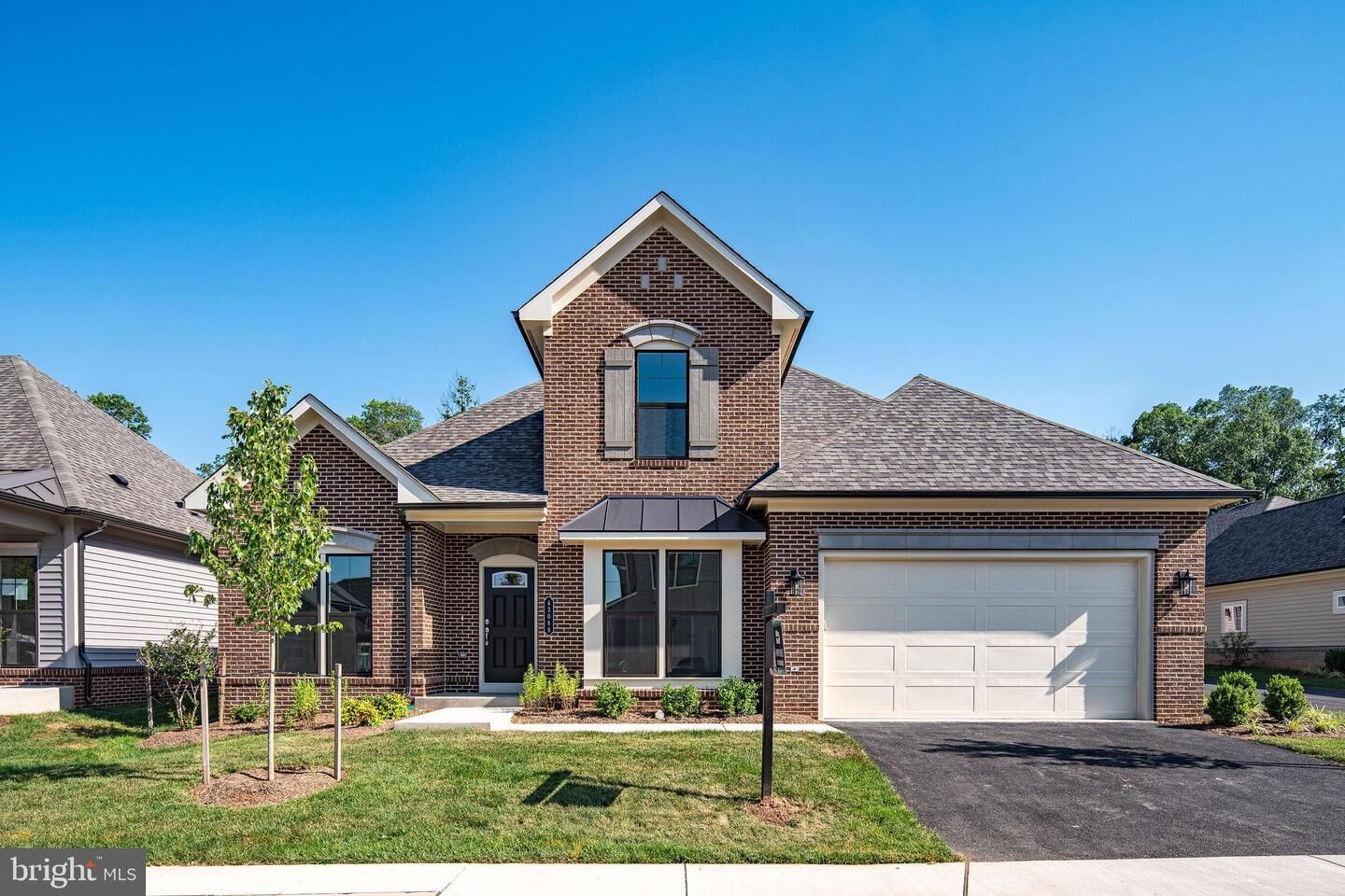 Property Photo: 43089 Greeley Square VA 20148