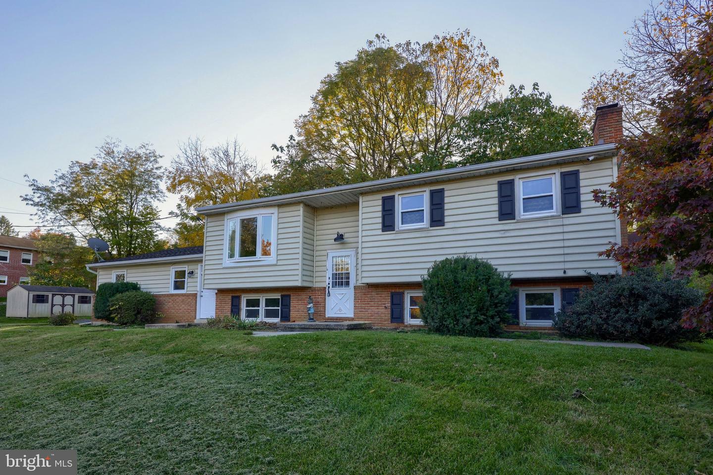 Property Photo: 60 N Conestoga Drive PA 17602