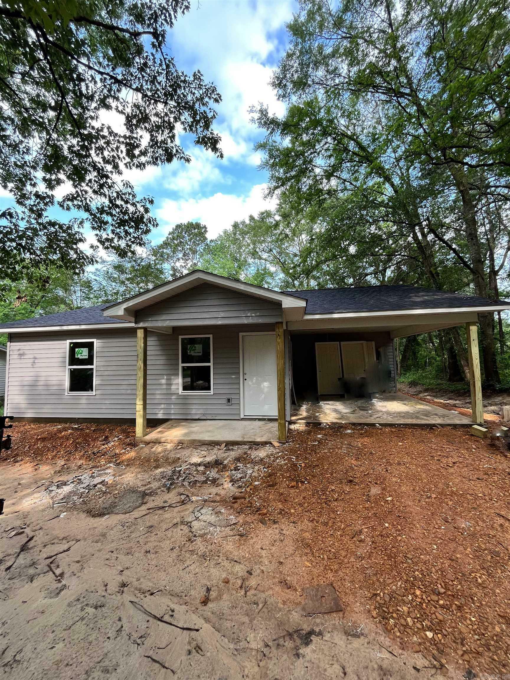 Property Photo: 1324 Maple Street AR 72104