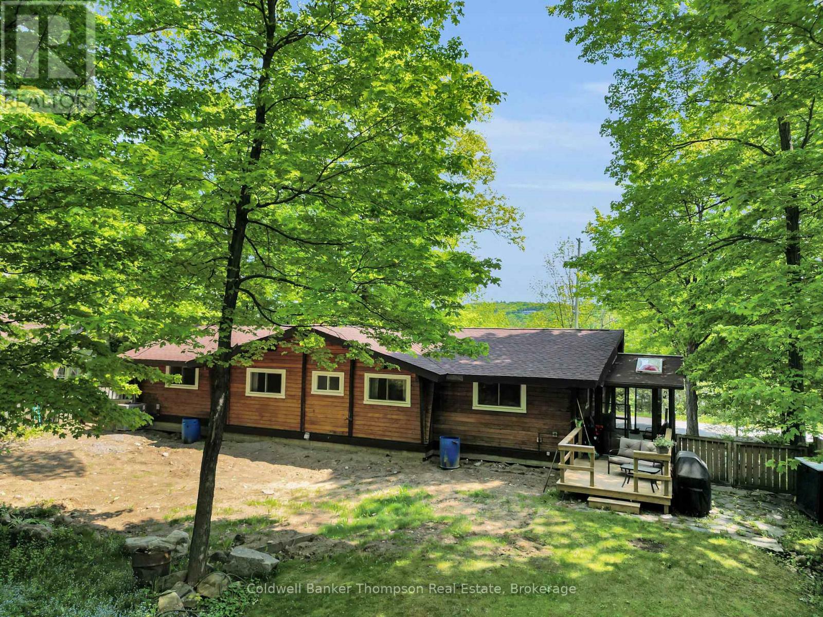 Photo de la propriété:  254 Lakeshore Road  ON P1H 1Y8 