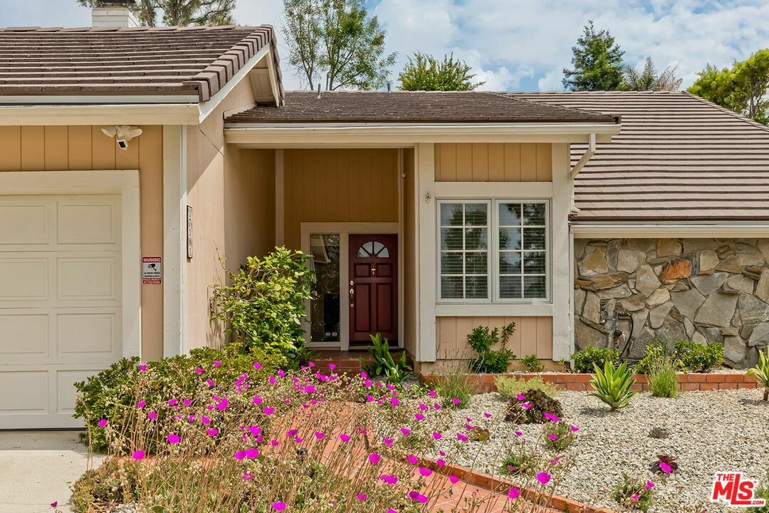 Property Photo:  17181 Avenida De La Herradura  CA 90272 