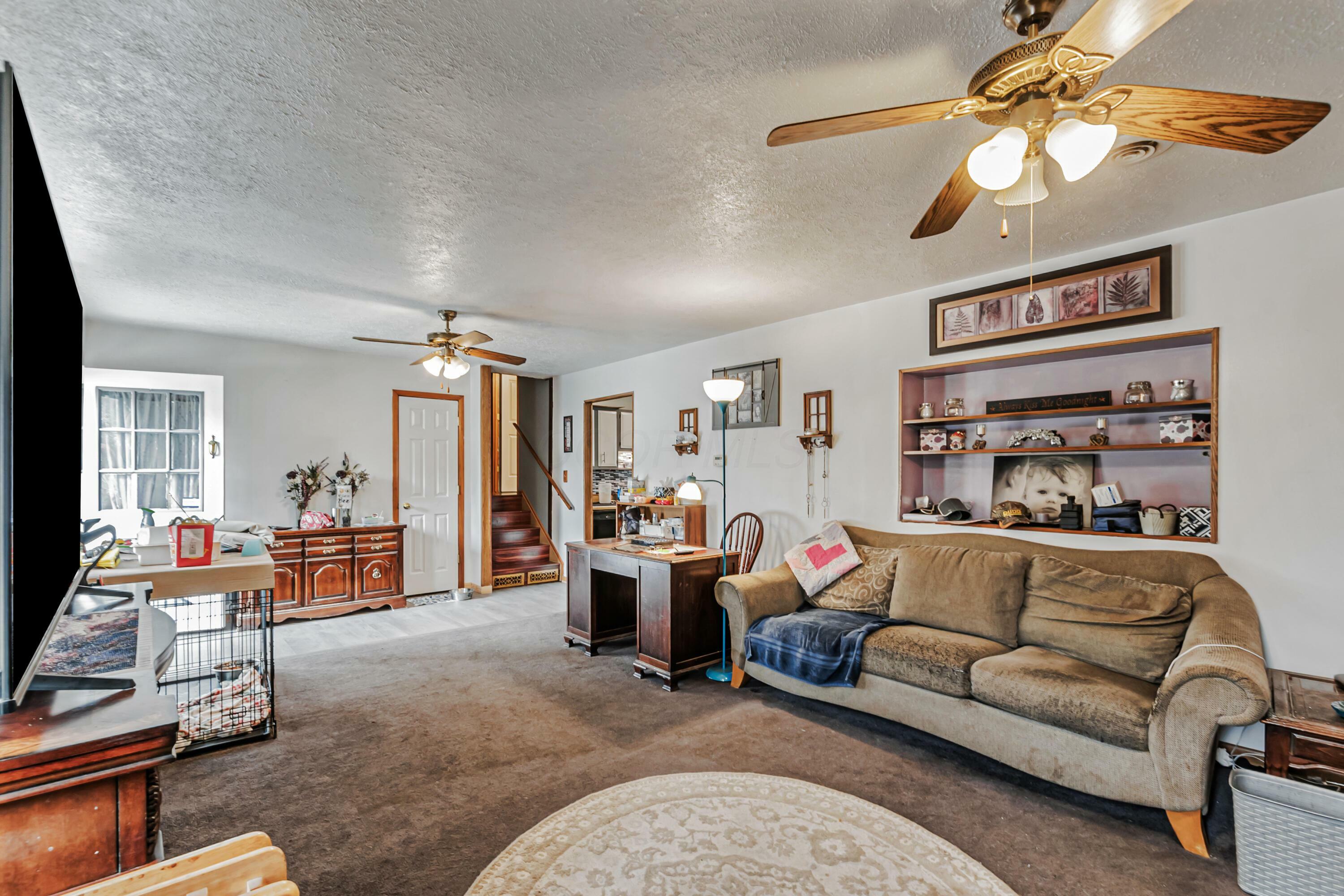 Property Photo: 988 Plantation Drive OH 43302