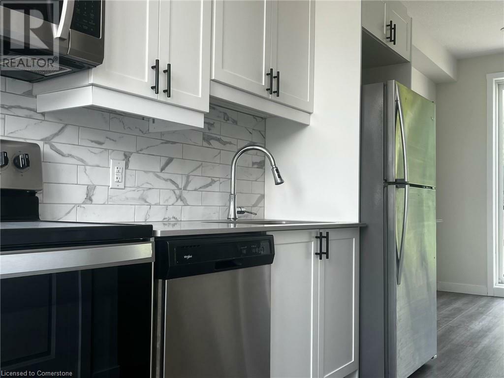 Property Photo: 650 Victoria Street South C ON N2H 5G1