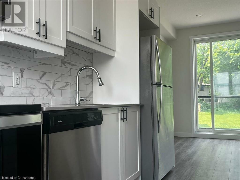 Property Photo: 650 Victoria Street South B ON N2H 5G1