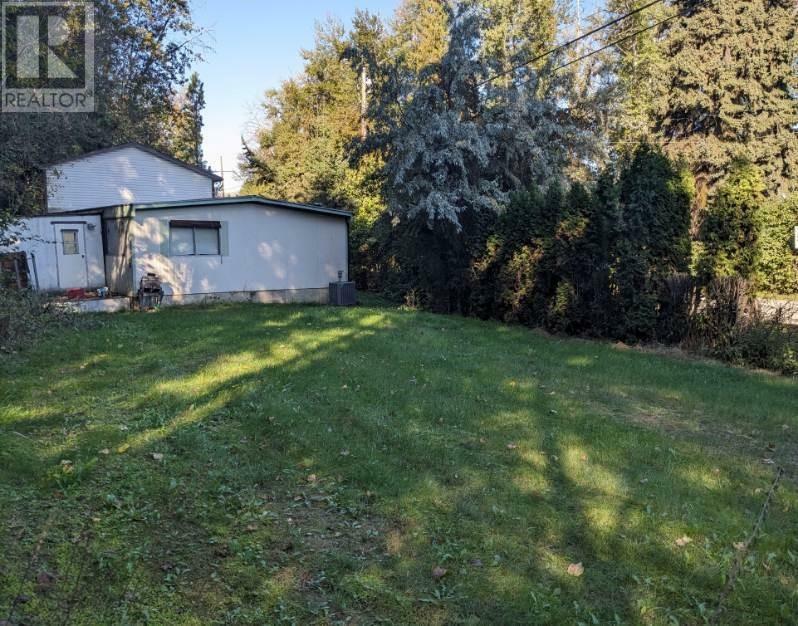 Property Photo: 1300 46 Avenue BC V1T 3P2