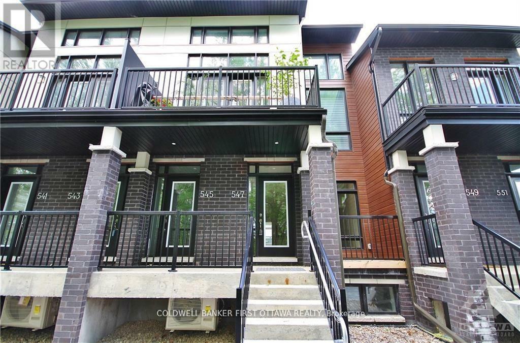 547 Crescendo Private  Ottawa ON K1Z 0E4 photo