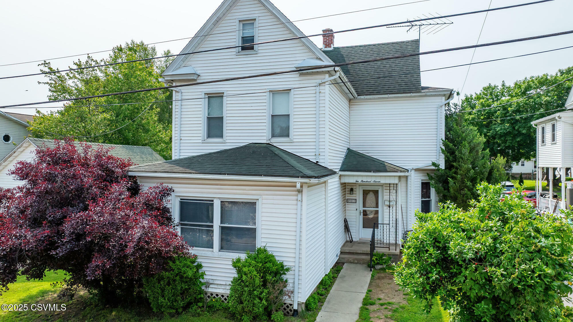 Property Photo: 207 E 9th Street PA 17815
